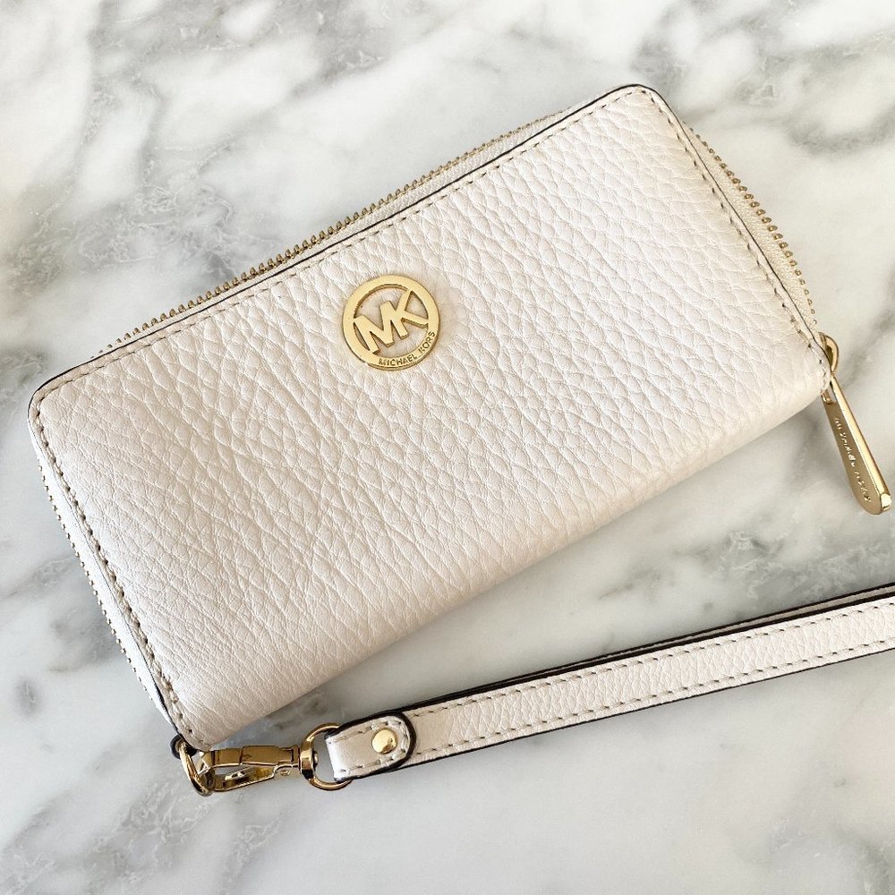 Michael Kors Clutch